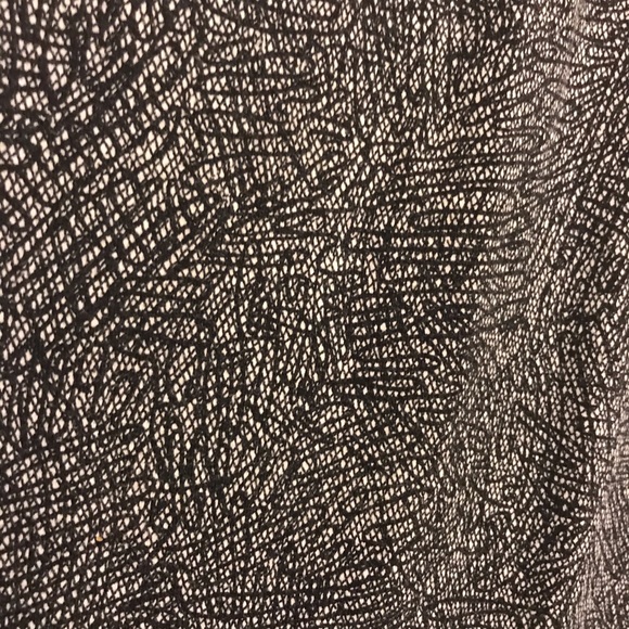 Lululemon tank - Picture 2 of 4